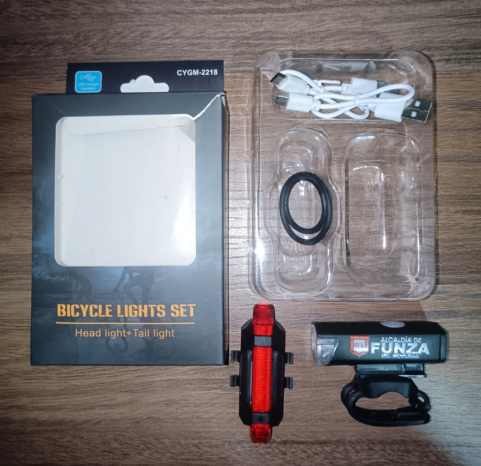 Kit completo de luces delantera y trasera para bicicleta con empaque y marcación de marca